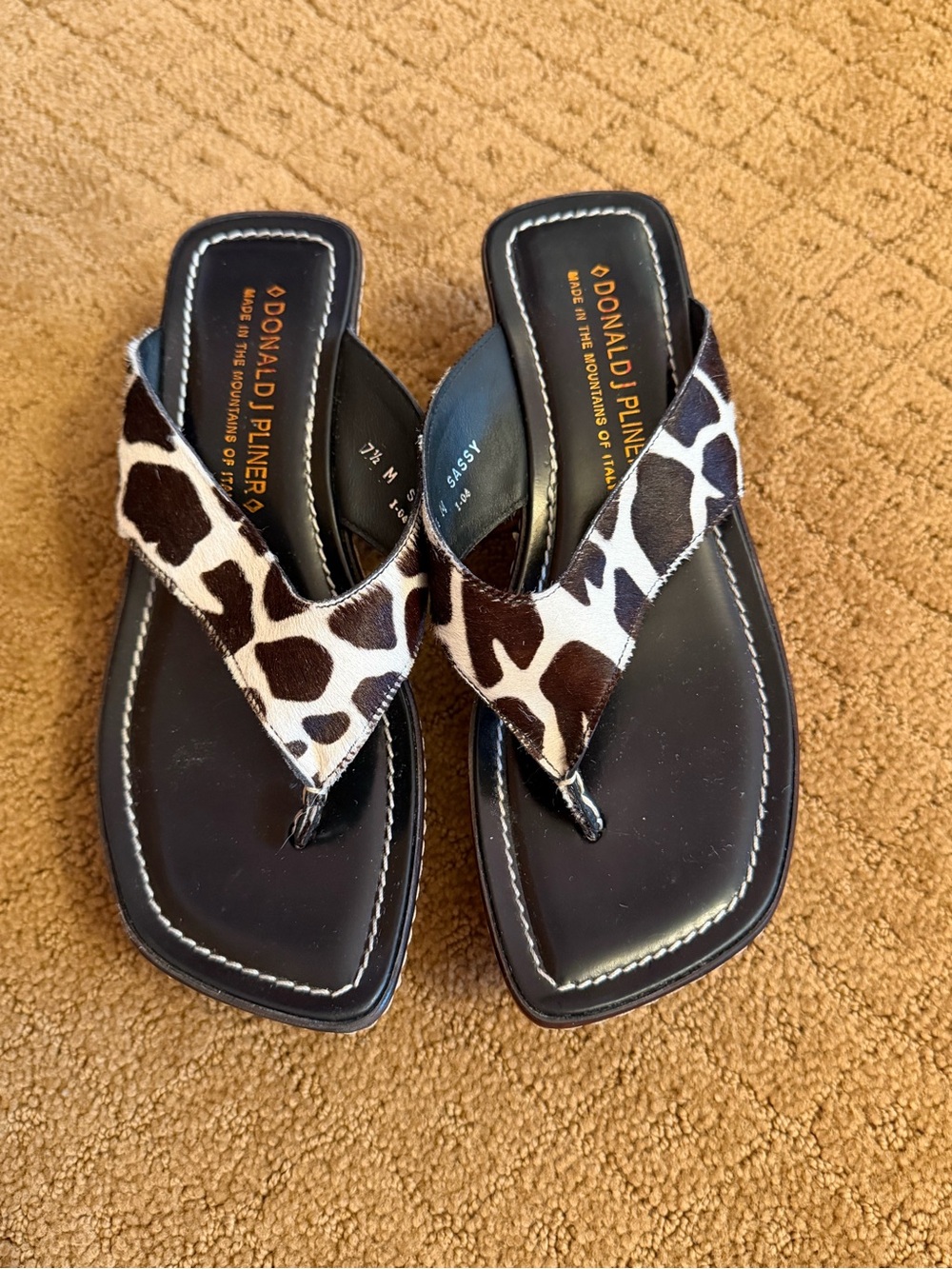 Donald J Pliner Sassy Wedge Animal Hide Sandals Size 7 1/2M Made In Italy